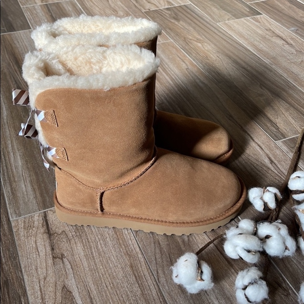 🍁UGG🍁 BAILEY BOW DIAGONAL STRIPES BOOTS - Picture 13 of 16